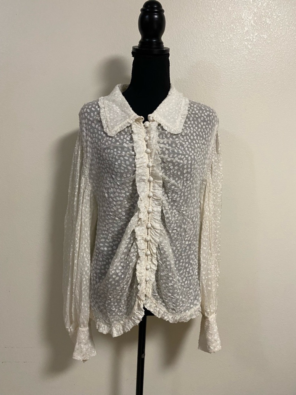 Rebecca Taylor Blouse Women’s Size 14 Cream Textured Button-Up Ruffle Blouse